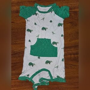 Kyte Baby Green and White Alligator Print Onesie